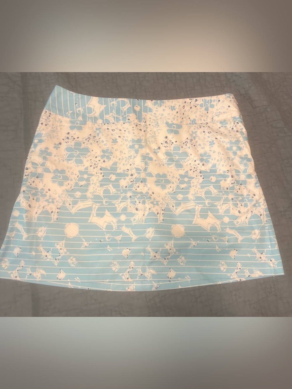 Like new adidas Light Blue and White Floral A-Line Skort size 10